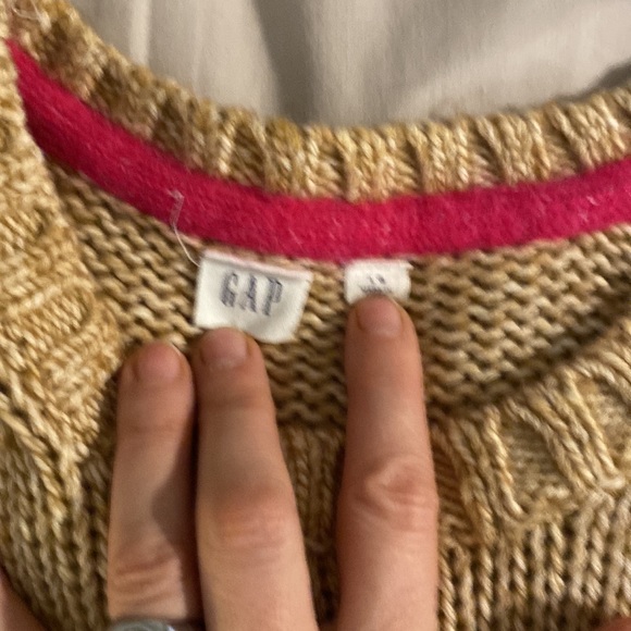 GAP sweat shirt - Picture 2 of 3